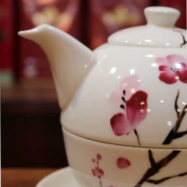 Théière Solitaire  Fleurs de Cerisier en porcelaine - Compagnie Anglaise des Thés