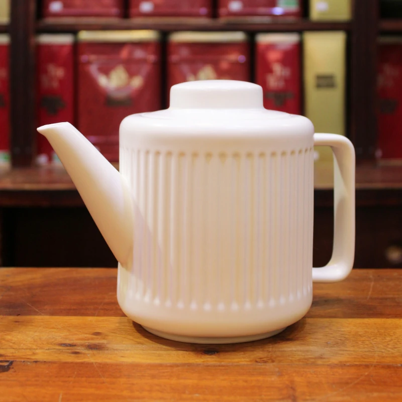 Théière Scandinave blanche 1,2L - Compagnie Anglaise des Thés
