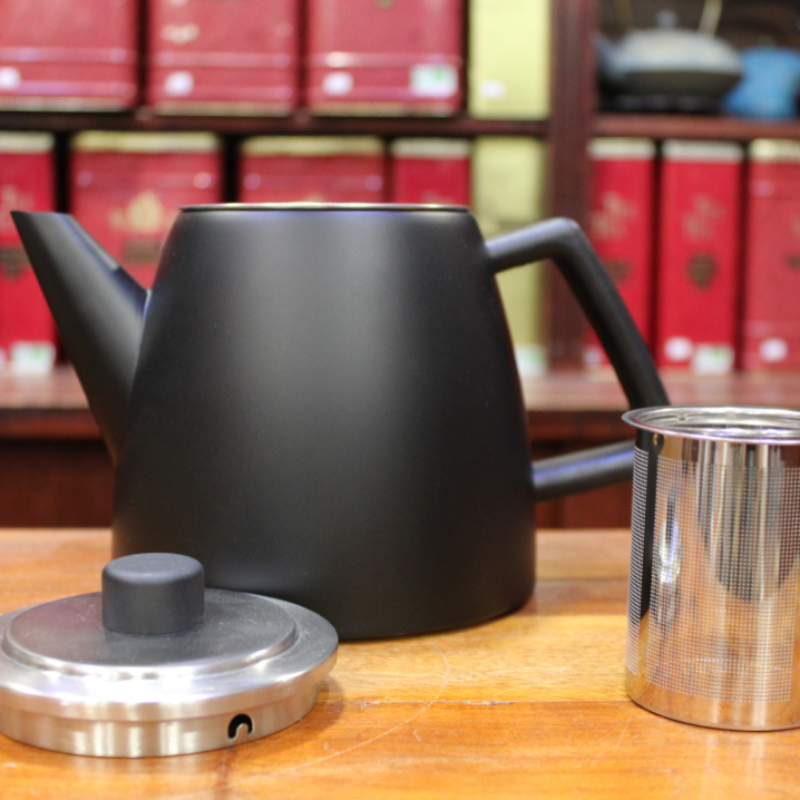 Théière JAZZY Noire Mat 1.1L - Compagnie Anglaise des Thés