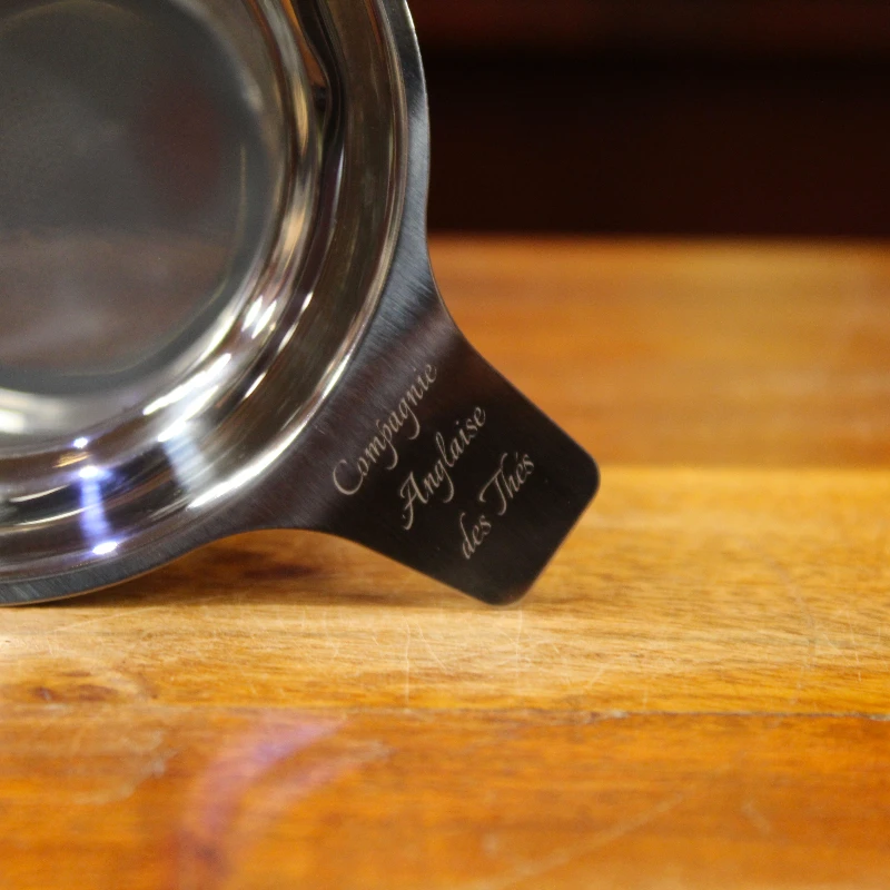 Filtre lnox Ø 5.5cm avec gravure - Compagnie Anglaise des Thés