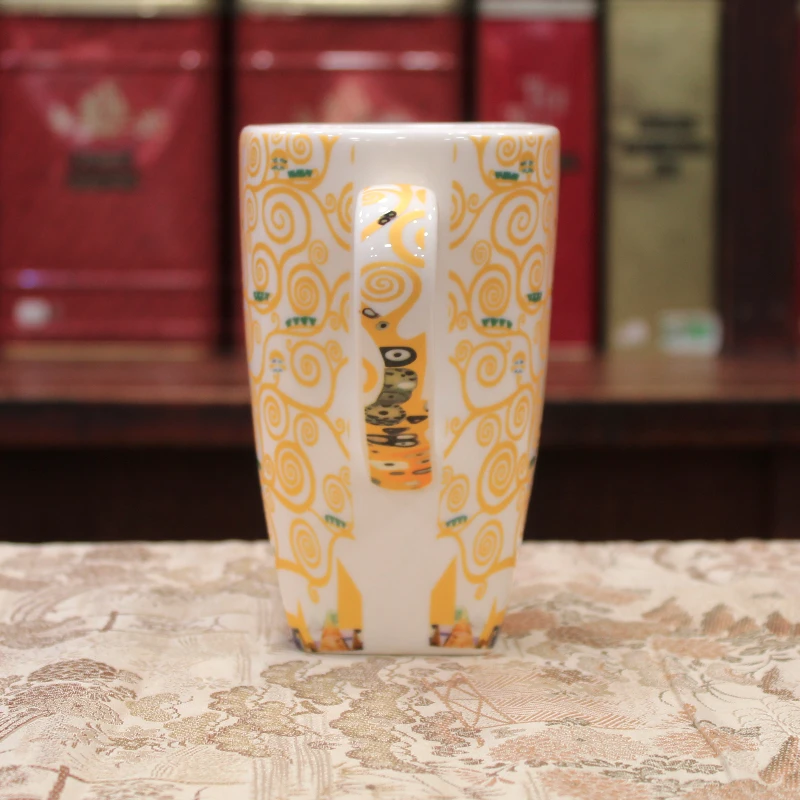 Grand Mug Carré Klimt Arbre de Vie Écru - Compagnie Anglaise des Thés